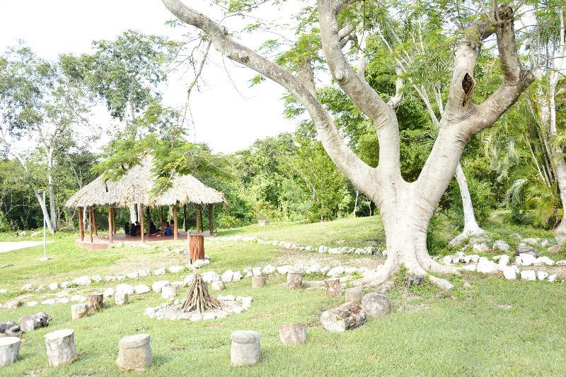 Uxmal Resort Maya Buitenkant foto